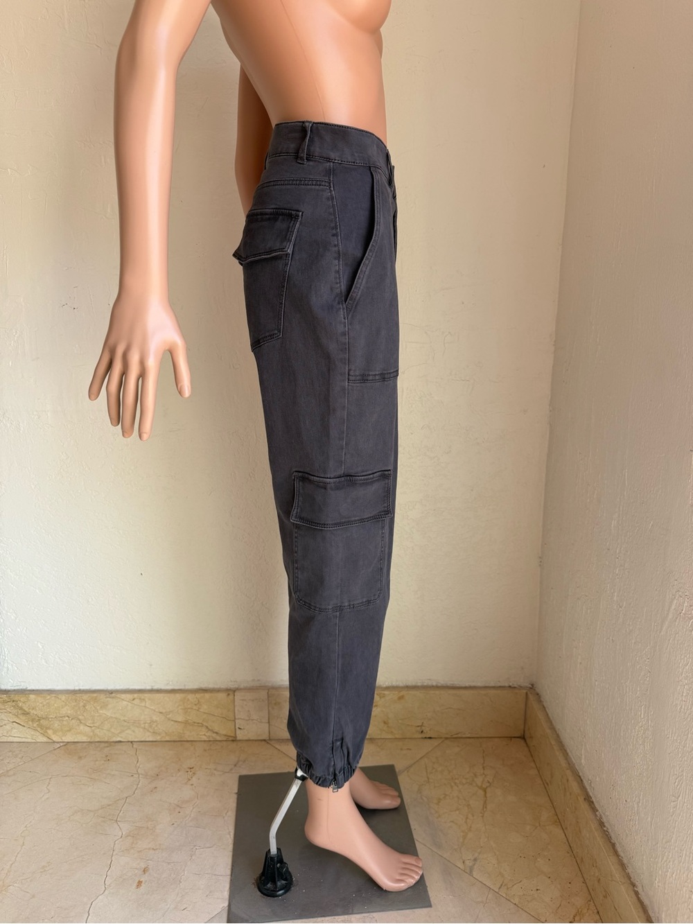 Express Cargo Stretchy Pants Charcoal Gray Ankle High-Rise Women’s Size 6R - Picture 5 of 16